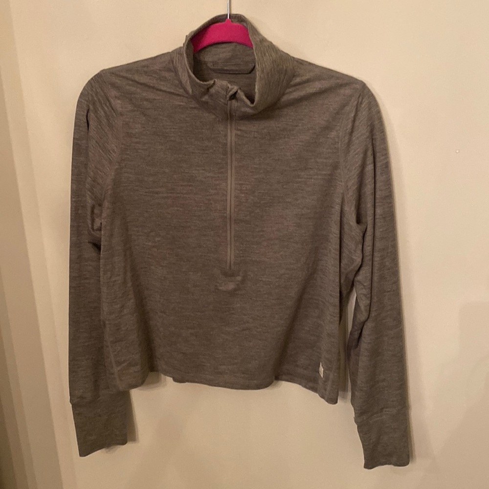 Vuori zip front pullover grey soft sz L